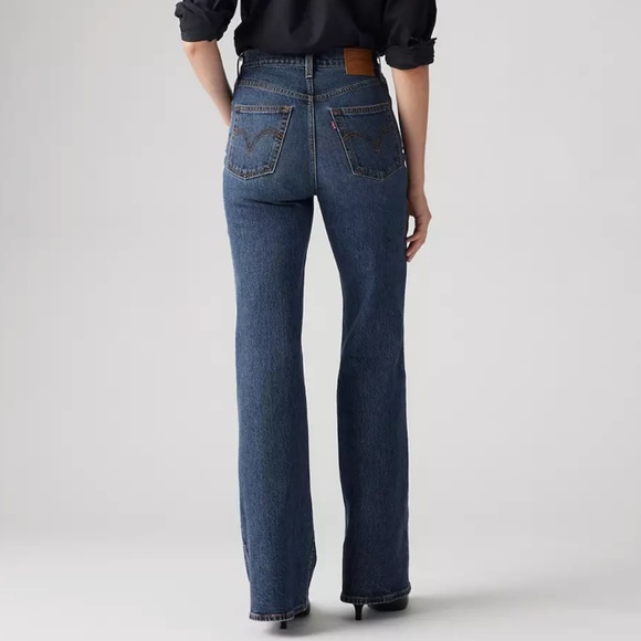 Levi's Dark Blue Ribcage Bell Women's Jeans Size 32 - Picture 4 of 16